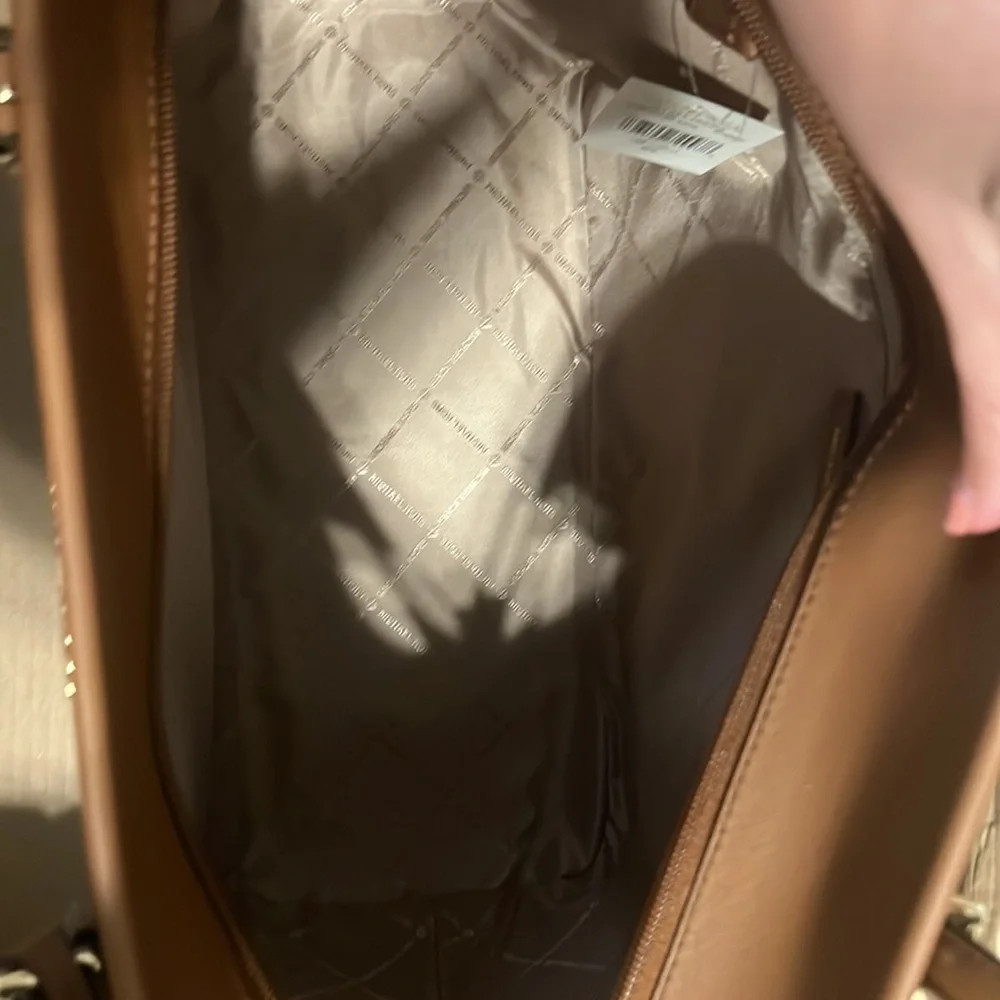 Michael Kors Jet Set Travel Large Shoulder Tote Brown - Picture 5 of 5